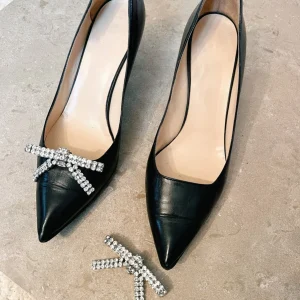 White Crystal Glitter Bow – Shoe Charm